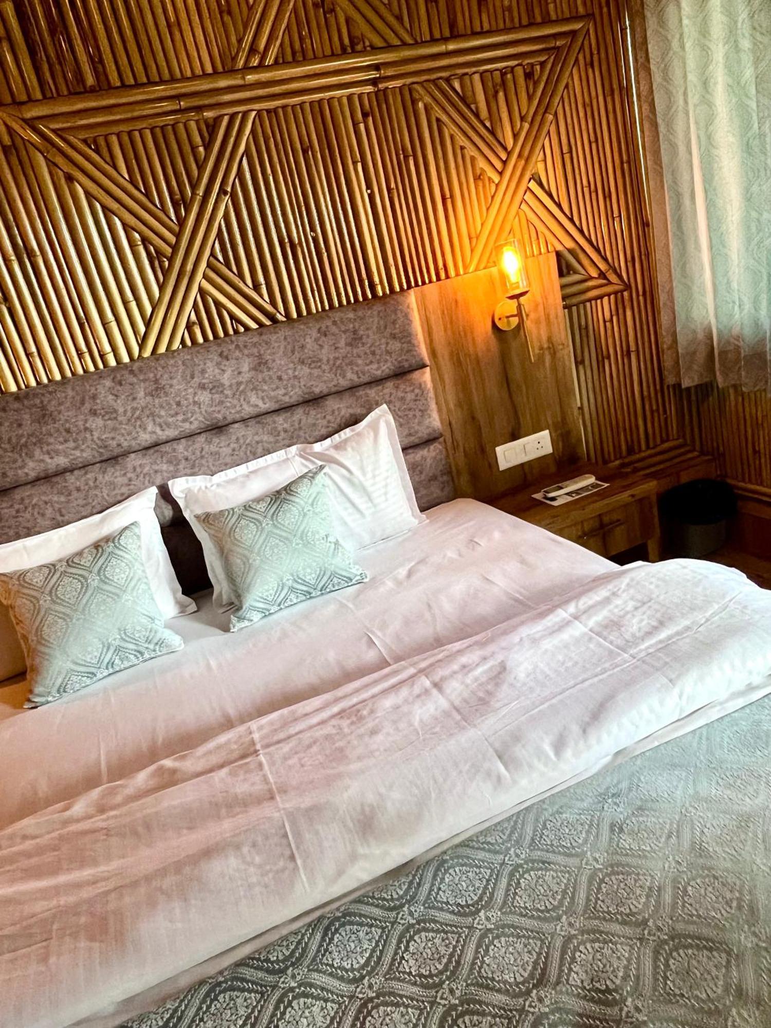 Bamboo Garden Cottages And Cafe Rishikesh Luaran gambar